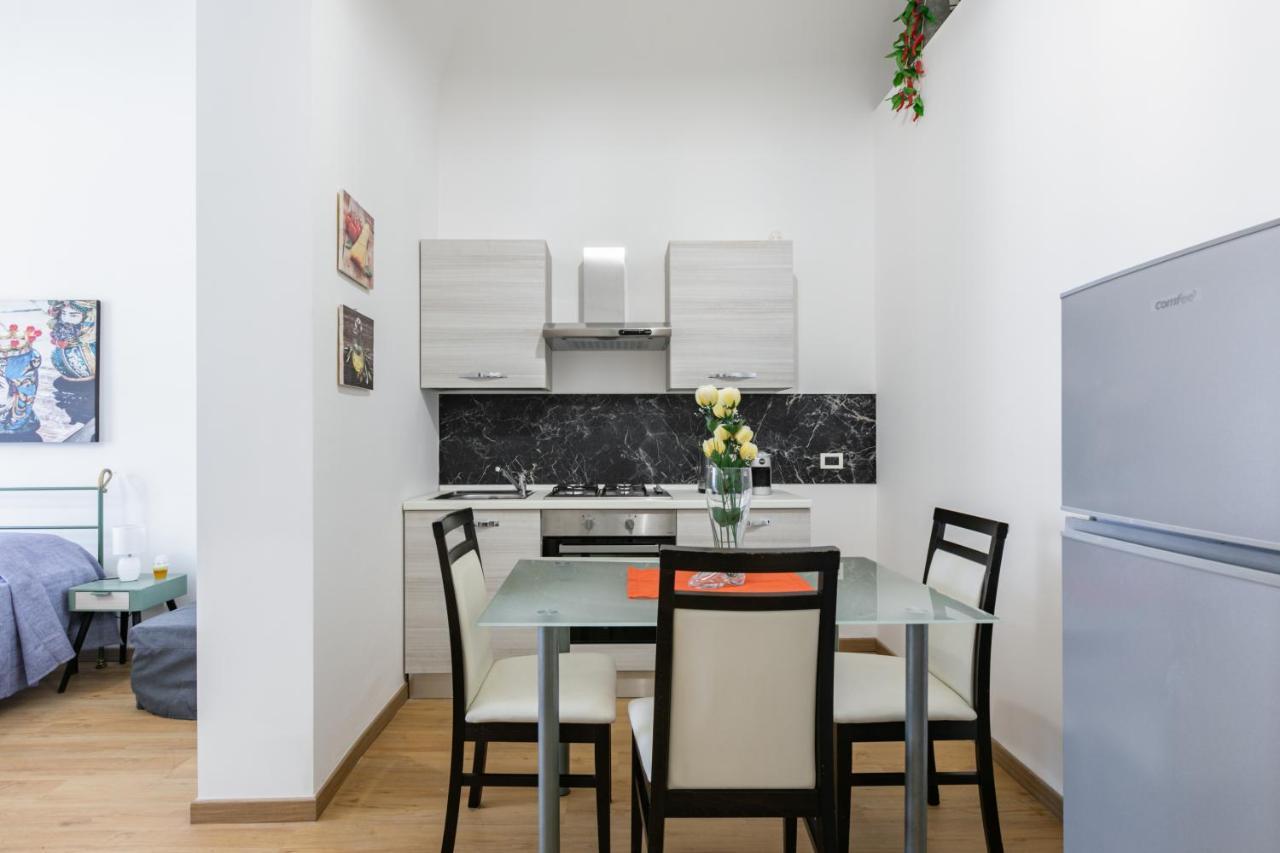 Corso Dei Mille Station Flat With Balcony Palermo Exterior foto
