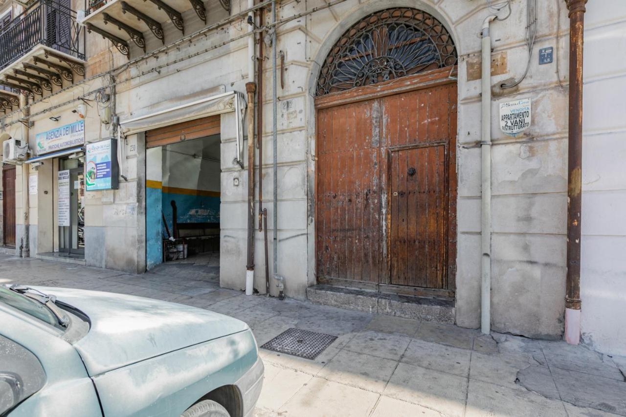 Corso Dei Mille Station Flat With Balcony Palermo Exterior foto
